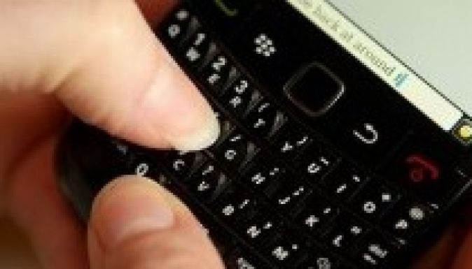 Ex-kedvesét 21 807 SMS-sel és hívással zaklatta