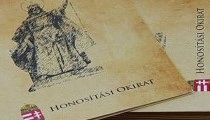 Húszezer honosítási kérelmet dobtak vissza mostanáig