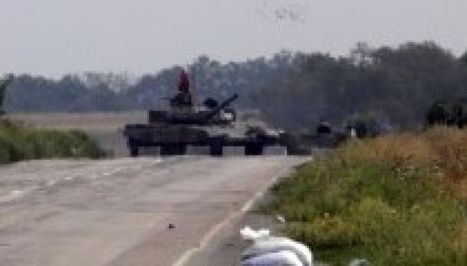 Az ukrán határőrség szerint orosz katonai konvoj lépte át a határt