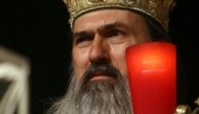 Korrupcióval gyanúsítanak egy ortodox érseket