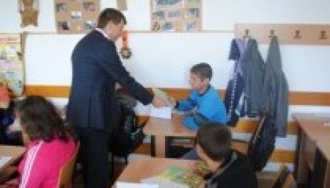 Kiosztják a Mezőgazdasági kisokost Hargita megyében