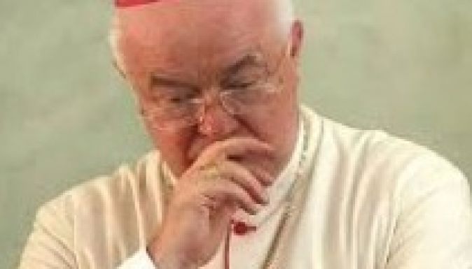 A vatikáni bíróság ítél a pedofíliával vádolt nuncius ügyében