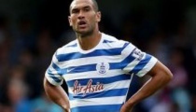 Egy doboz krémsajt miatt tartóztatták le a focistát