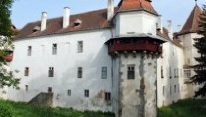 Birtokba vette a Kemény család a marosvécsi kastélyt