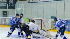 Jégkorong: a Debrecen elvitte a trófeát Csíkszeredából (GALÉRIA)