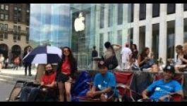 Már most sorban állnak az iPhone 6-ért