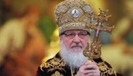 Vadászgépet kapott ajándékba az orosz pátriárka