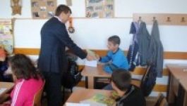 Kiosztják a Mezőgazdasági kisokost Hargita megyében