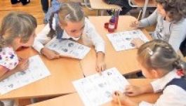 Hivatalos: mégis régi tankönyvből tanulnak a kisiskolások