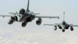 Megkezdődtek a francia légicsapások az Iszlám Állam ellen