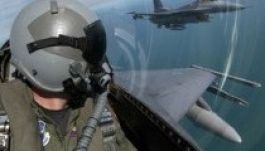 Támadást indítottak a légierők az Iszlám Állam szíriai állásai ellen