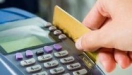 Végre bankkártyával is kifizethetjük az adót