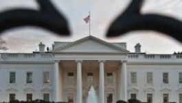 Beljebb hatolt az épületben a Fehér Házba betörő férfi