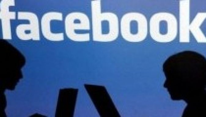 Bocsánatot kért a Facebook