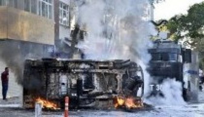 A törökországi kurdok életüket is feláldoznák Kobaniért (VIDEÓ)