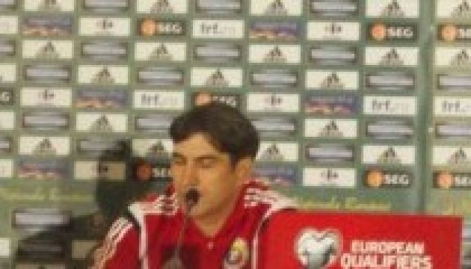 Victor Pițurcă mosdatta a szerecsent a román-magyar után