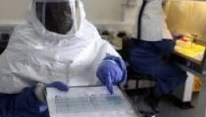 Teljes kórházi emelettel készült fel Bukarest az ebola-járványra
