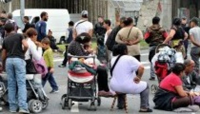 Újabb cigánytelepet számoltak fel Párizs közelében