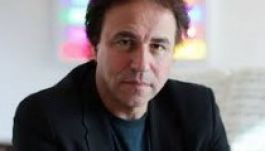 Brit bestsellerszerző írja a következő James Bond-regényt