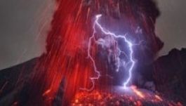 Háromszáz kilométeres sebességgel repülhettek a vulkáni kövek