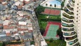 Tovább nő a szakadék a gazdagok és szegények között