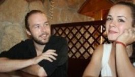 „Amitől forrni kezd a véred, az színpadra való”