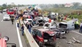 Ötre nőtt a román sofőr okozta baleset halálos áldozatainak a száma