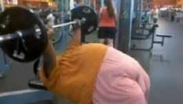 Háromszáz kiló Amerika új fitneszsztárja