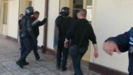 Román-magyar: szurkolókat bírságoltak meg petárdázás miatt