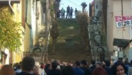 Újabb marosvásárhelyi lépcsősor kapott színt