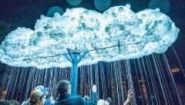 Magyar installáció nyitja meg a prágai fényfesztivált