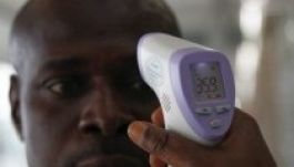 Ebola: Párizsban is elkezdik a repülőtéri hőmérőzést