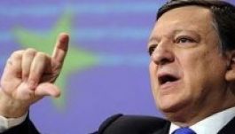 Barroso kiállt a kelet-európaiak mellett a brit kormánnyal szemben