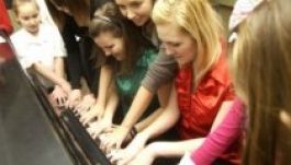 Így hangolják rá a komolyzenére a fiatalokat