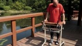 Egy sejtátültetésnek köszönhetően újra jár a gerincbénult beteg