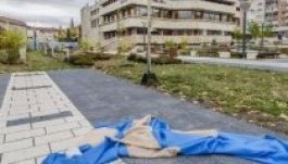 Megrongálták az óriási székely zászlót Csíkszeredában