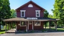 Eladó egy egész szellemfalu Connecticutban