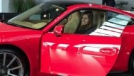 Ezzel az ajándékkal kedveskedett a Porsche Simona Halepnek