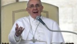 Ferenc pápa is felszólalt az ebola elleni küzdelemért (VIDEÓ)