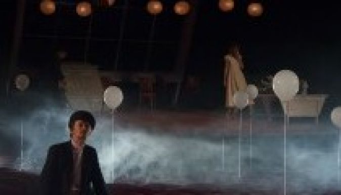 Meggyeskert-bemutató a Tamási Áron Színházban