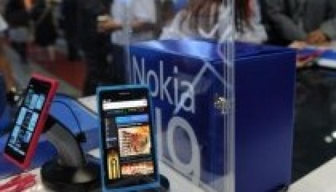 Androidos csúcsmobillal térhet vissza a Nokia