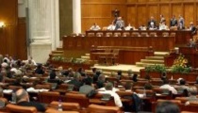 A parlament összehívását sürgette Klaus Johannis