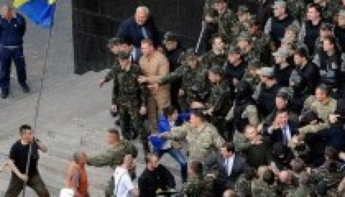 Kijev nagyszabású szeparatista támadástól tart Kelet-Ukrajnában