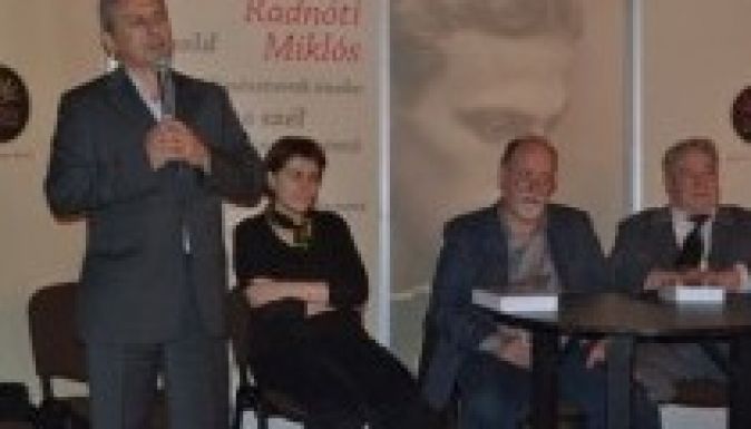 Könyvvásári újdonságok: ez történt velünk a 20. században