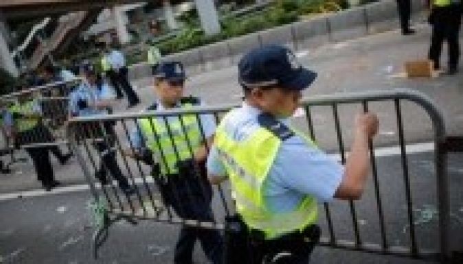 Elűzik a hatóságok a területfoglaló hongkongi tüntetőket