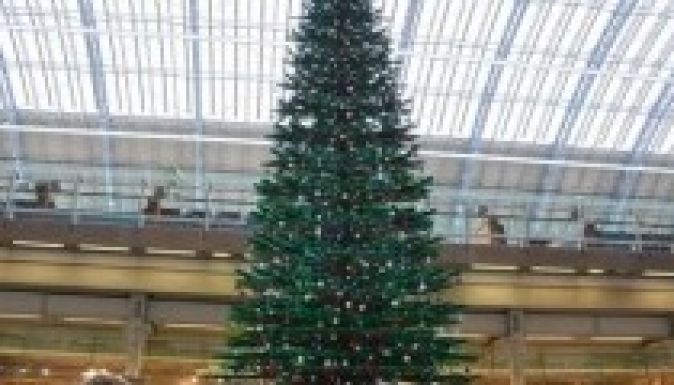 Elkészült Közép-Európa legnagyobb LEGO-karácsonyfája