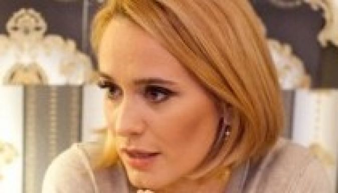 Még Andreea Esca sem titkolta örömét az államfőválasztás után