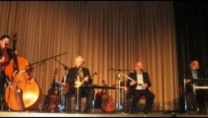 „Zsongott szívünk” a Kaláka szép szavaitól Nagyváradon