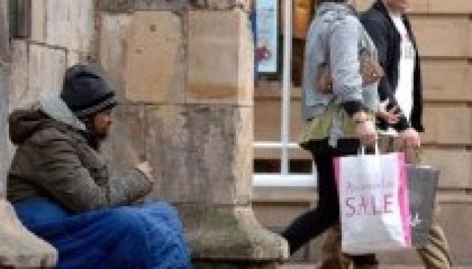 London minden szociális juttatást megvonna az EU-munkavállalóktól