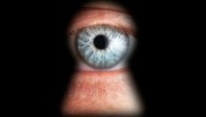 Ezzel a programmal megnézheted, kémkedik-e utánad a kormány